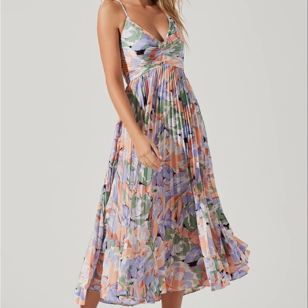 ASTR the Label Blythe Floral Midi Dress